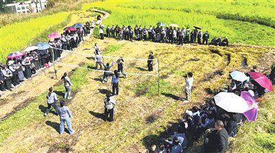 ky sports-气排球比赛走进乡村|拉欧村|黔南日报|戴友维|荔波县融媒体中心|黔南布依族苗族自治州_新浪体育_新浪新闻